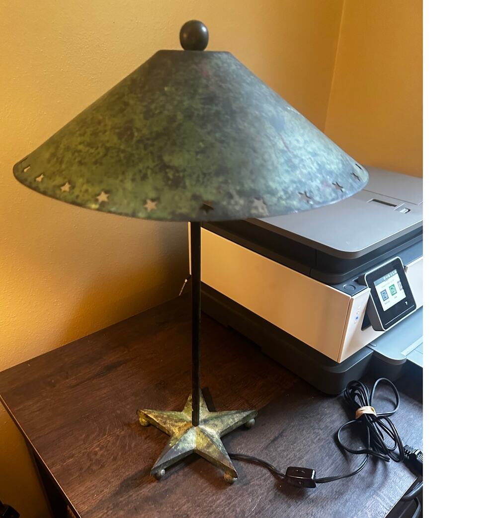 BRUTALIST MID CENTURY MODERN VERDIGRIS BRONZE STAR CUTOUT TABLE LAMP